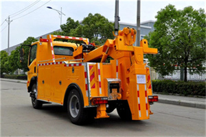 玉树高速路拖车费